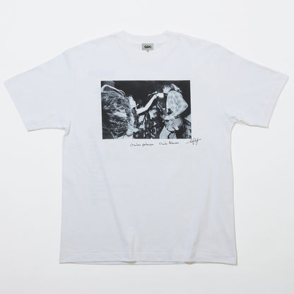 【Charles Peterson×GDC】Raji's Finger Point Tee(発送予定：2026年12月上旬~)