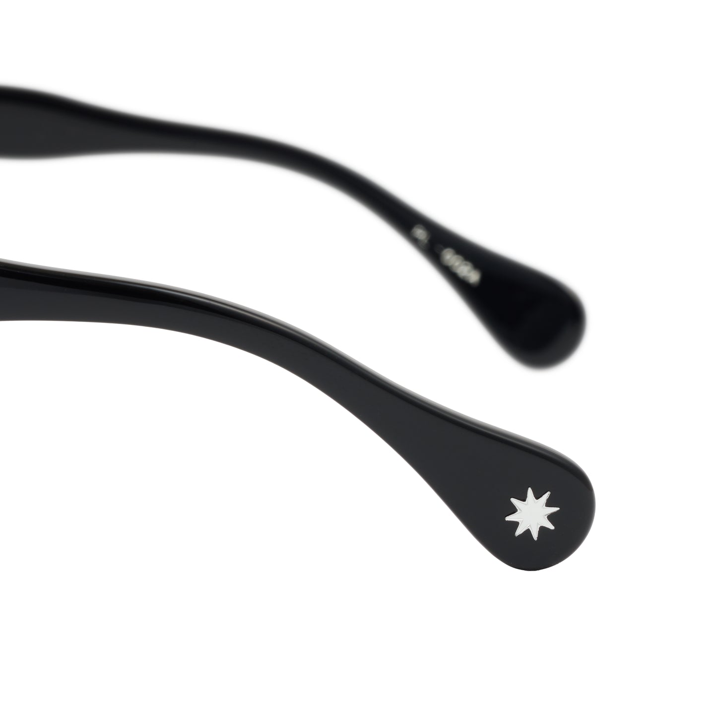 【JULIUS TART OPTICAL×GDC collabo】color glass