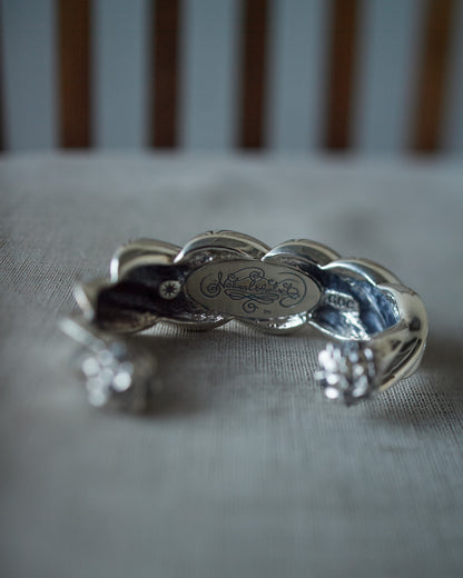 【NATURAL INSTINCT×GDC】Twist Angle Bangle（発送予定：2026年9月中旬~）