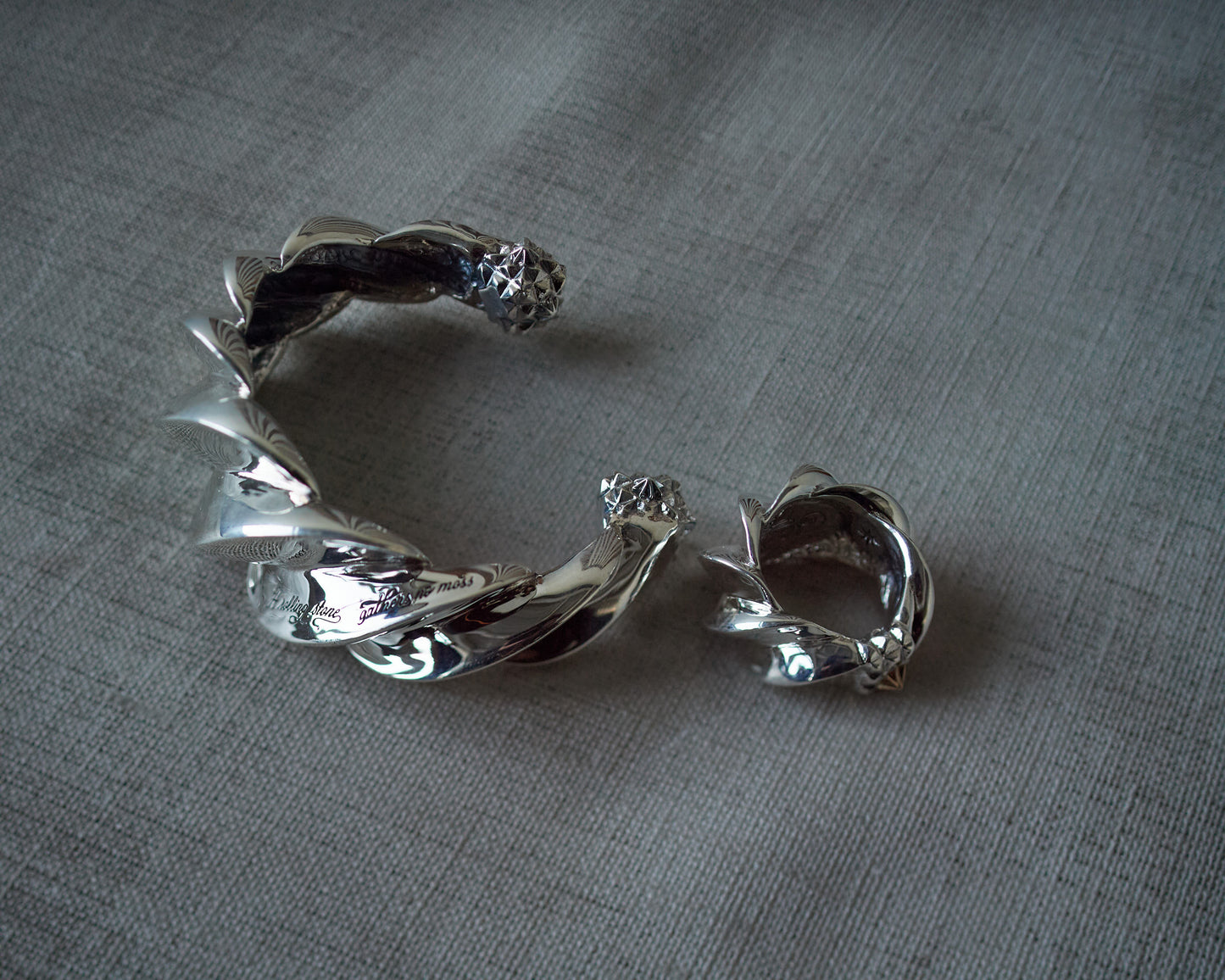 【NATURAL INSTINCT×GDC】Twist Angle Bangle（発送予定：2026年9月中旬~）