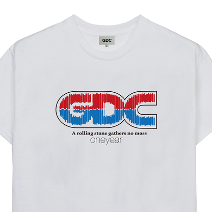 【KOSUKE KAWAMURA×GDC】 Trico Logo Collage Tee（発送予定：2026年6月上旬~）